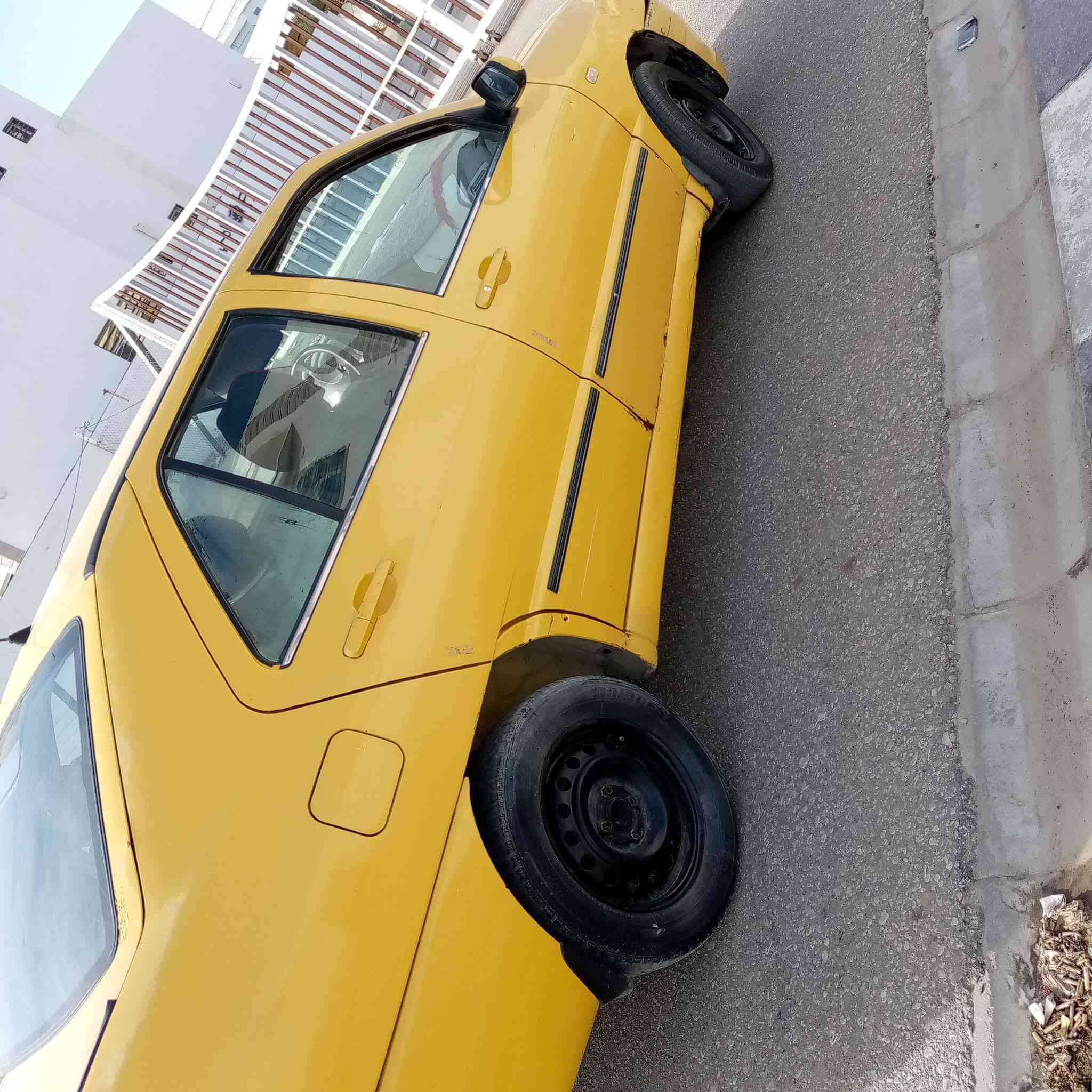 شيري كوين موديل 12 كير محرك مكفول جدد شادهن مال حاويه
شواصي بلاد 
كير عادي 
سنويه لل27 تحويل مباشر ثاني يوم 
عليها غرامه 250
وهيئه 200 
ذني ع مشتري 
السعر 15 
***********
مكان السياره كربلاء
