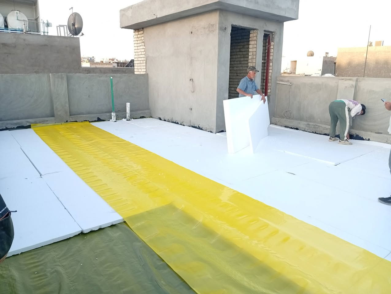 يالله مستعدون لتطبيك الشتايكر وماستك وعادت ماستك عمل أو  كرسته وعمل عوازل او بدون عوازل  شغل درجه اوله بانسب السعار ومن الله التوفيق.  نتصل ***********
