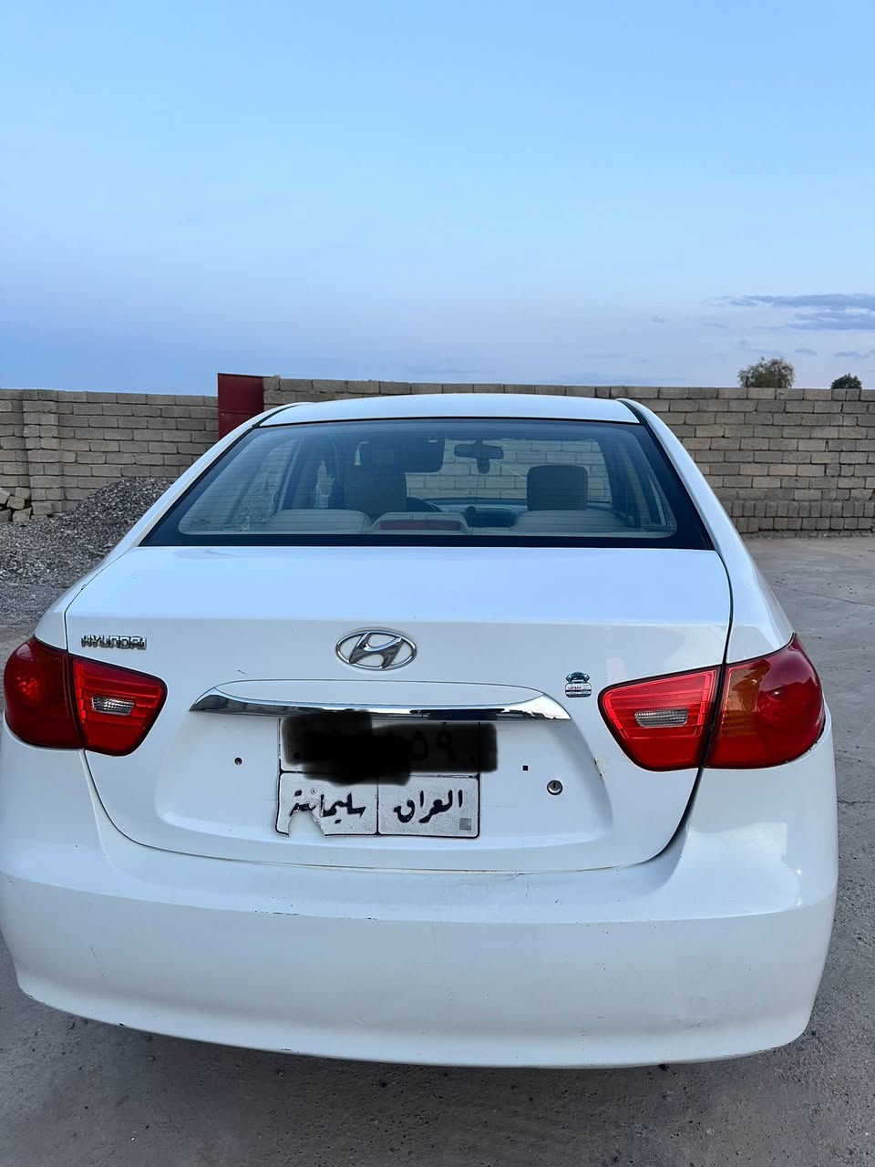 سلام عليكم ورحمة الله انترا 2010 رقم سليمانية مكفولة كفالة عامة من الصبغ فقط تبديل قبق صندوق بدون واخل شرط  وبيها بارد مأشر عليه بل صور  السيارة  نضيفة محرك يبخر شرط التحويل السعر 110 للتواصل ***********
