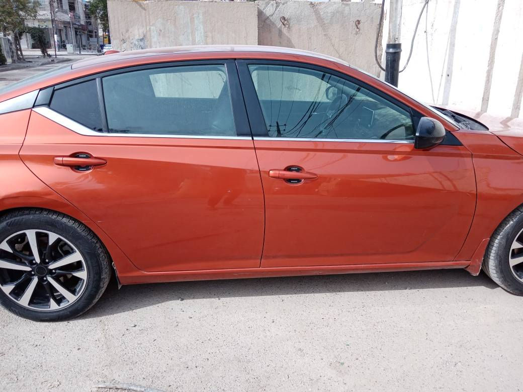 السلام عليكم
التيما موديل ٢٠ sr لون مشمشي مميز رقم اربيل مكانه بغداد للبيع او مراوس بعاليه توكسان او سبورتج او سلتوس حادثه بأمريكا جاملغ وبنيد سرقه وبيه هنا حادث بنفس الجاملغ المسروق جزء منه مصبوغ وجزء بارد والجاملغ عكس السايق بي بارد ٥ اصابع بخشم الجاملغ السياره حلوه وكاعده وعندي فديو توضيحي للسياره ذاكر بي كل التفاصيل وصور الحادث موجوده بغداد, العراق


**إذا كنت صاحب هذا الإعلان وتريد حذفه لأي سبب، رجاءا أرسل رسالة إلى الدعم الفني**