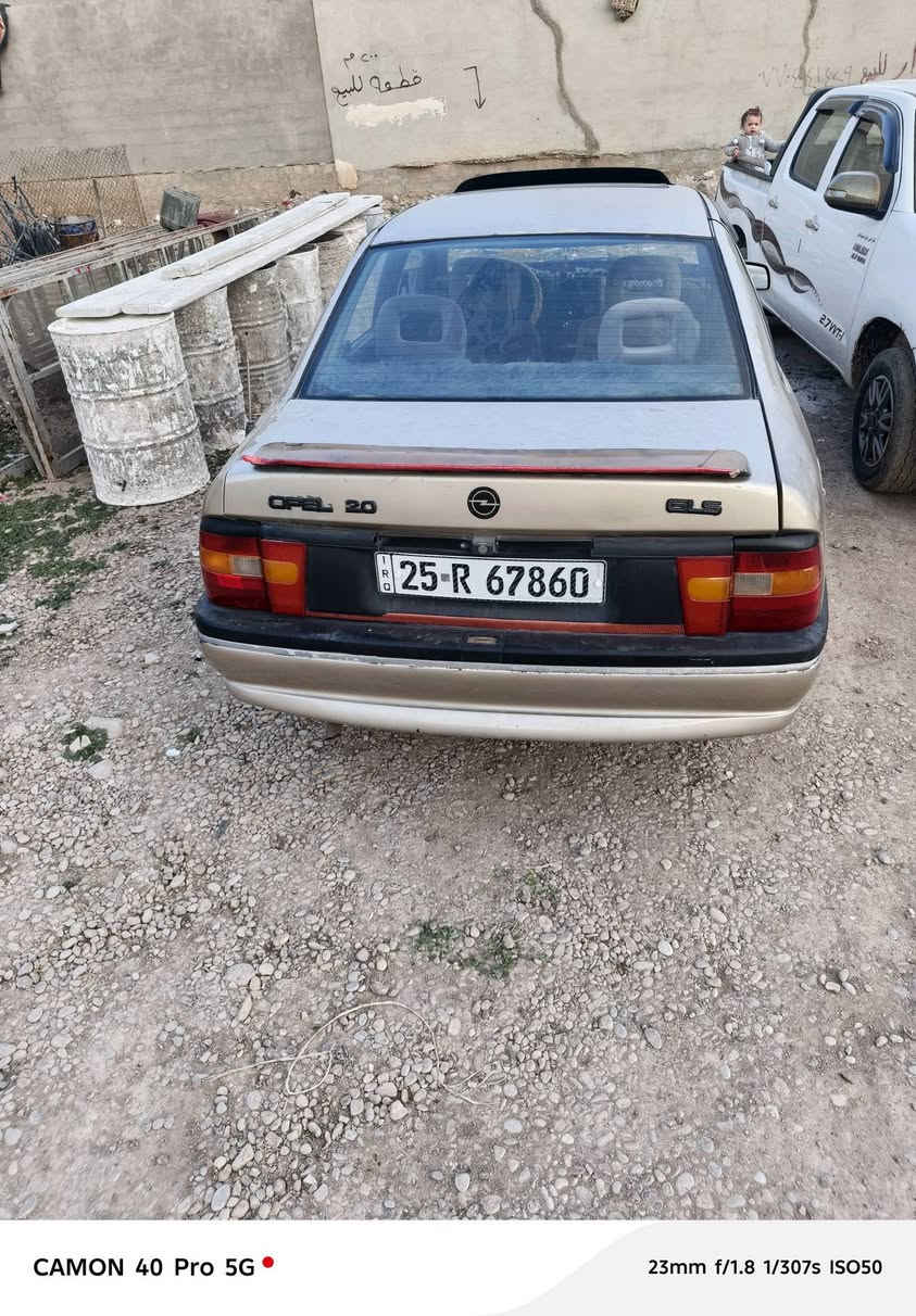 السلام عليكم
فكتره للبيع ح20 بسمي سنويه جديده هزه جديده سيارة نضيفه احلا من الصوره مكان داقوق سعر 35وبيها مجال مال بيع ربع ماتصرف عليها ***********
