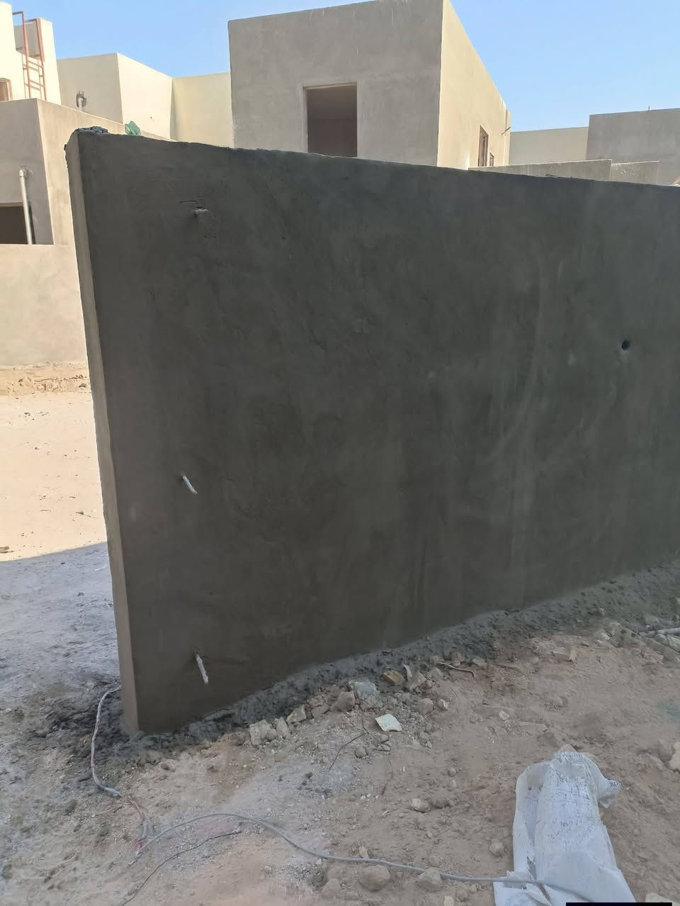 السلام عليكم 
لباخ اسمنت جص بورك طلس واجهيات نثر سقل جراره ترميم تصليح هزاره من الحله 
***********
***********
