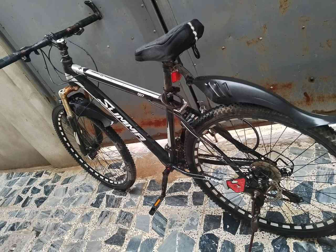 السلام عليكم بايسكل للبيع السعر 75وبي مجال


**إذا كنت صاحب هذا الإعلان وتريد حذفه لأي سبب، رجاءا أرسل رسالة إلى الدعم الفني**