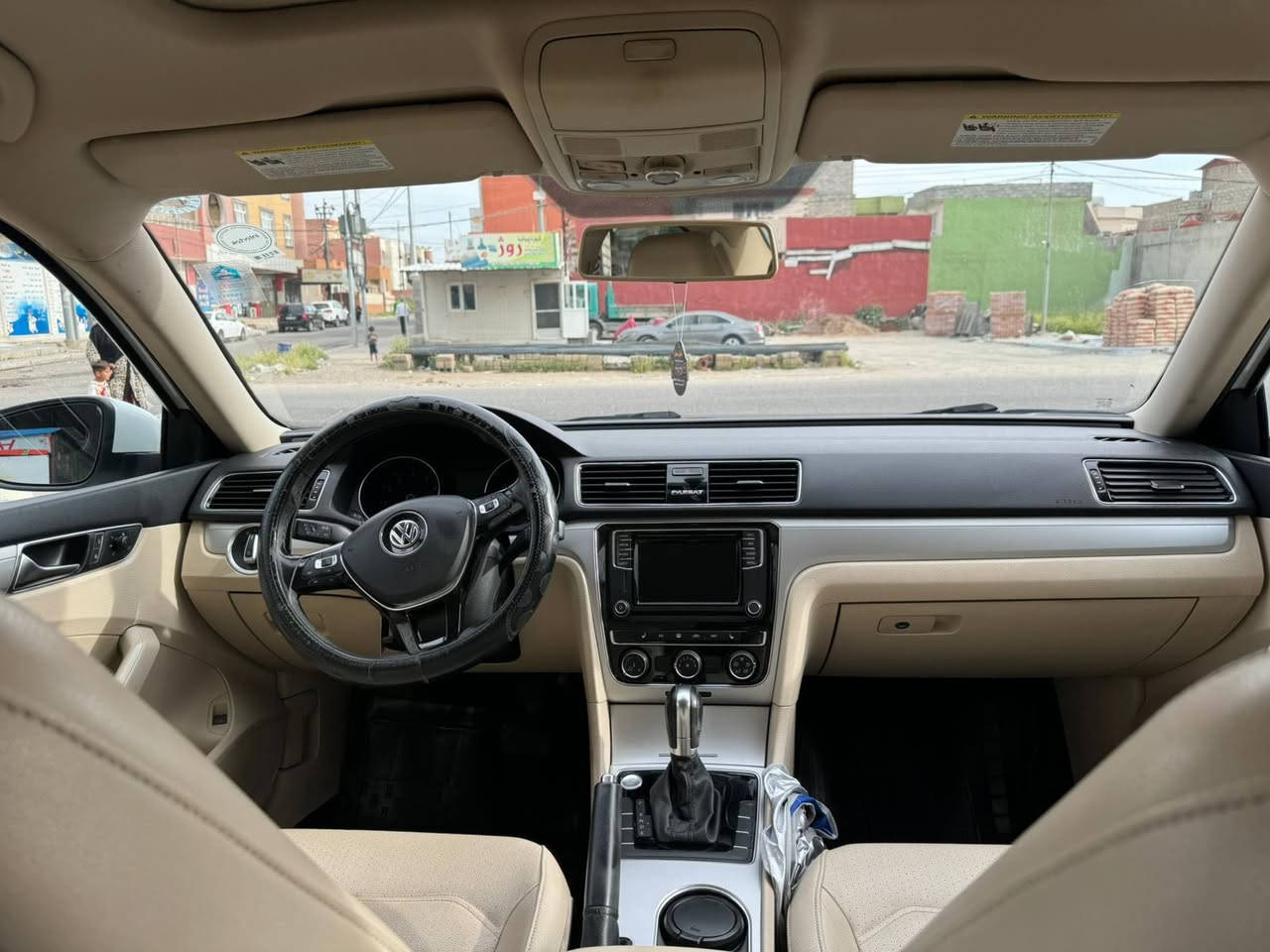 باسات ٢٠١٩ فول موصفات
سلايد 
رادار ( خلفي و امامي ) 
كوشن جلد ( تدفئه) 
نقطة عمياء 
بدون صبغ بس ( شبر جاملغ و باب النفر ) 
گير و مةكينة بشرط ( ما مفتوح ) 
رقم تلفون ***********
