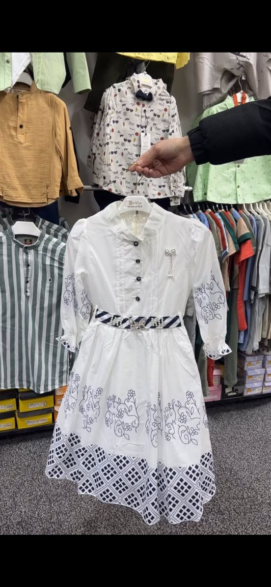 تخفيضات العيد
فستان بناتي  

من عمر٦–١٢ سنة 

السعر (١٥.٠٠٠) 

سامراء شارع البوأسود /مجاور عمارة اكرم الحاوي 

***********

يوجد توصيل داخل سامراء
