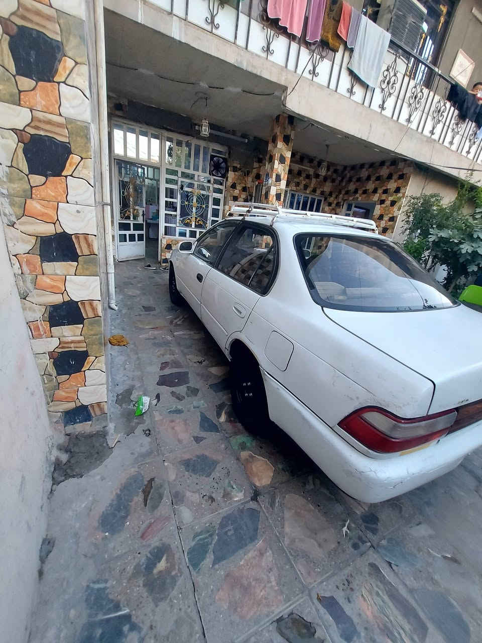 سلام عليكم  كورلا موديل٩٣ جاهزه من كولشي مكينه جديده ١٨٠٠ صدر خلفي امامي جديد تبريد كوله جديد تخم تاير جديد دشبول جديد الله شاهد كولشي جديد بيه سياره رقم انبار وطرف ثالث *********** مكان بغداد
