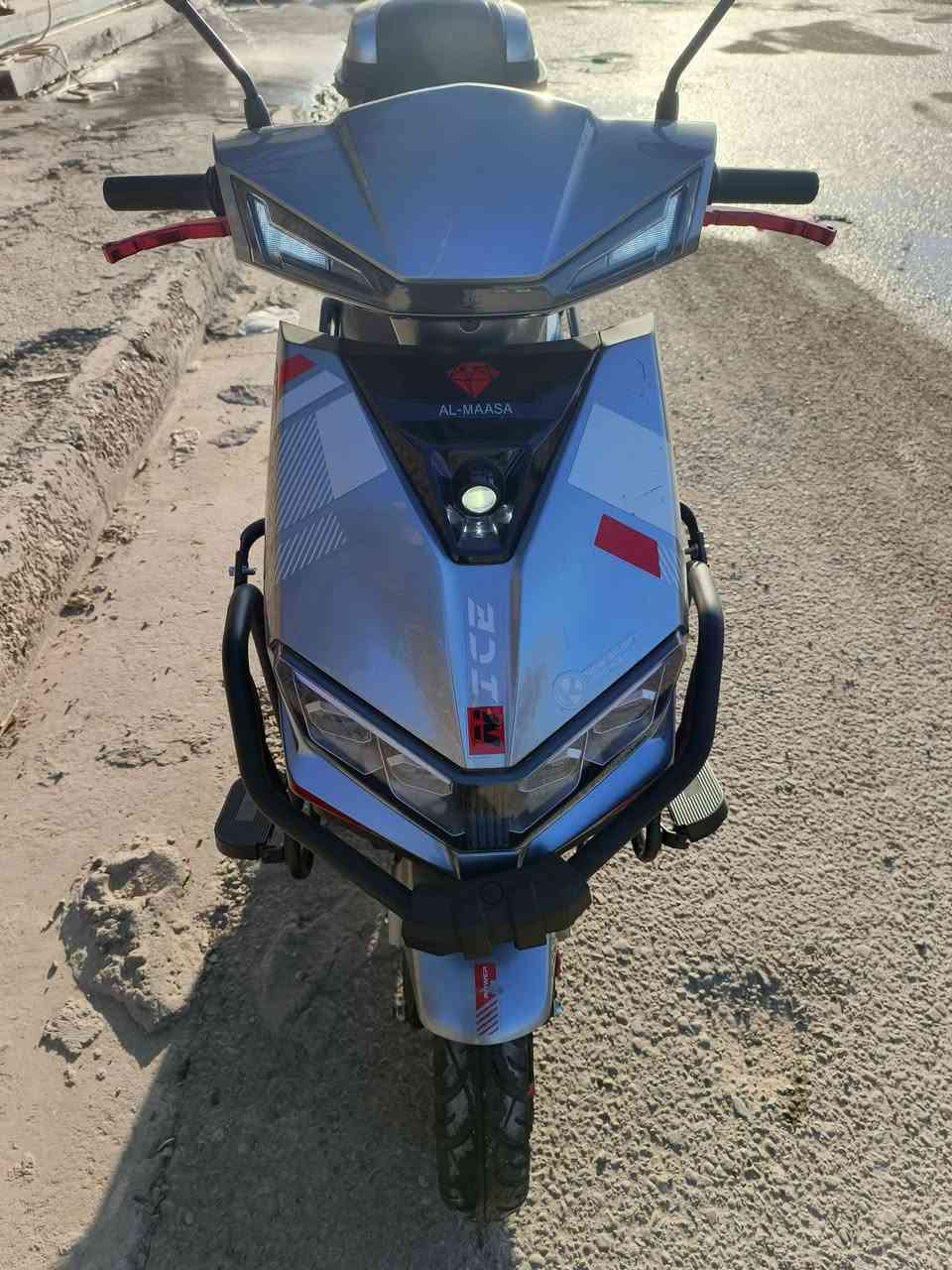 سلام عليكم البيع موطور شبح شركة الماس بعده جديد مستخدم شي قليل جدا ألون مميز جدا موديل 26 أخو جديد 6بطاريات شرط فحص سعر 750 مكان الرمادي التاميم الاتصال على رقم الهاتف ***********
