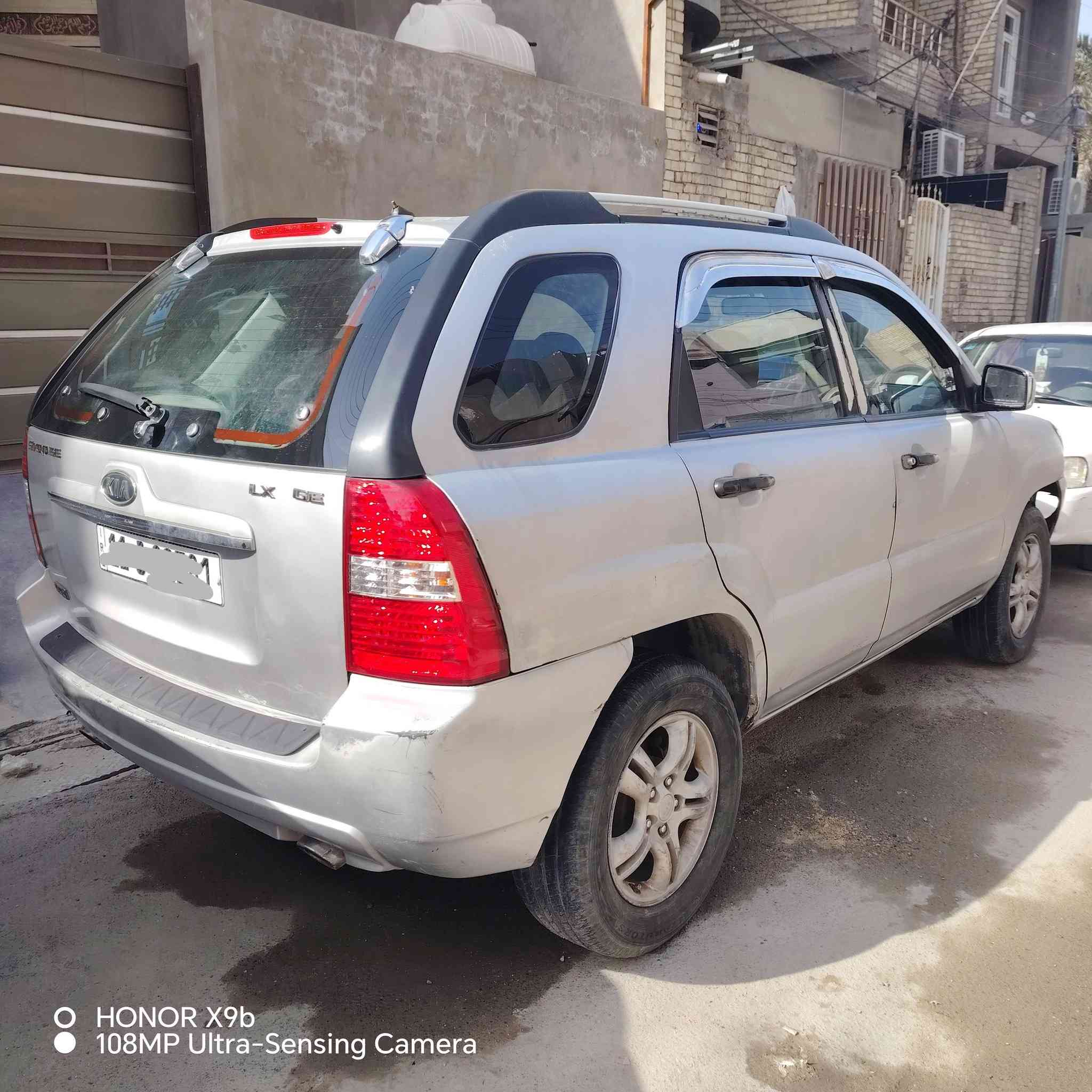 سبورتج 2008 وارد أمريكي محرك 2700 حادث جاملغ خلفي رقم بغداد باسمي السيارة
محرك مظبوط

كير مظبوط

السياره مصبوغة عام وجارد

صدر امامي نظيف

صدر خلفي تعبان

التبريد ميشتغل بس كمبريسر يشتغل بس هوة بارد ماكو

السعر 85 وبيهة مجال
مكان السيارة بغداد البلديات
***********
