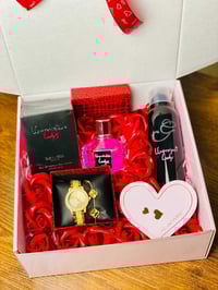 بوكس عيد الحب • عطر • ساعة