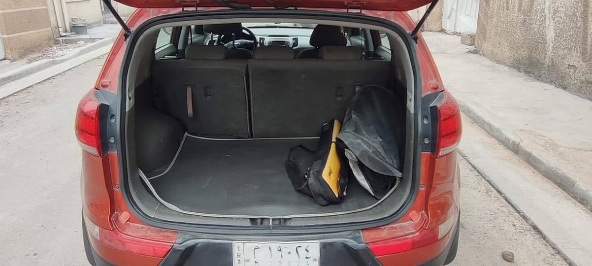 سبورتج 2016 خليجية 
مكينة 2000

مواصفات عادية
اشاير مري 
مري شفط 
كامرا 
حساسات 
Abs 
وبقية المواصفات المعروفة 
ماشية ١٧٢ قابل للزيادة 
السعر 165 وبيها مجال للشراي 
مكانها بغداد - الغزالية
***********
