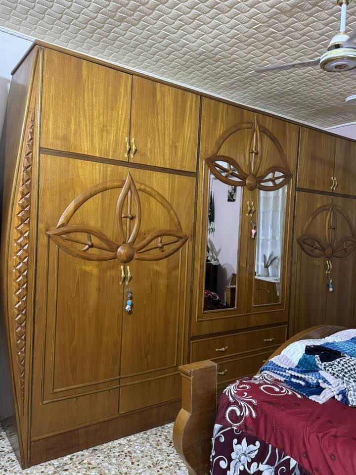 السلام عليكم غرفه نوم للبيع شغل توصاه درجه اولى صاج مابيها اي خلل للاستفسار على هذا الرقم ***********
