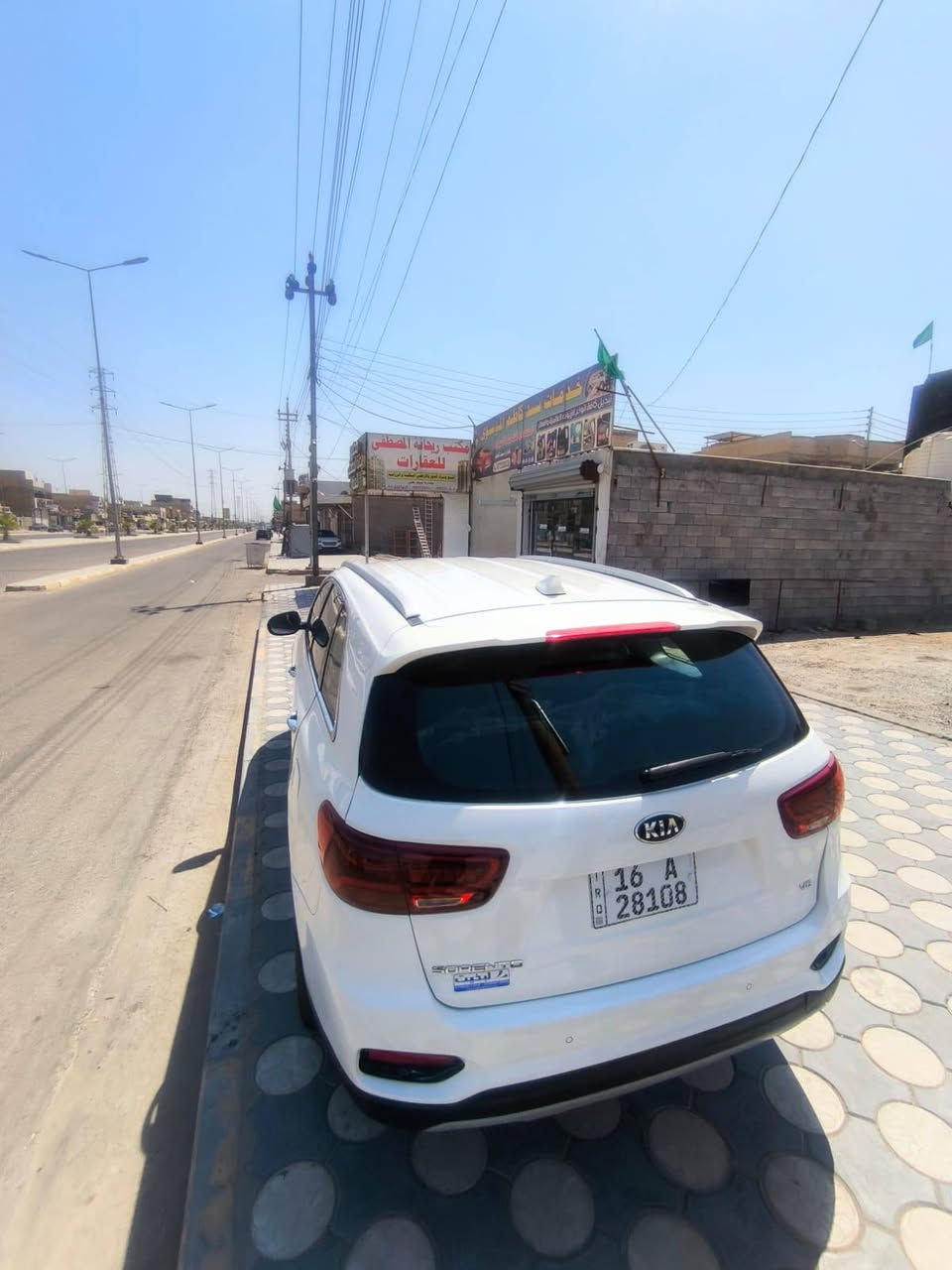 سلام عليكم سورنتو 20 خليجيه للبيع فول مواصفات بيه بابين صبغ  السعر185 رقم ***********
