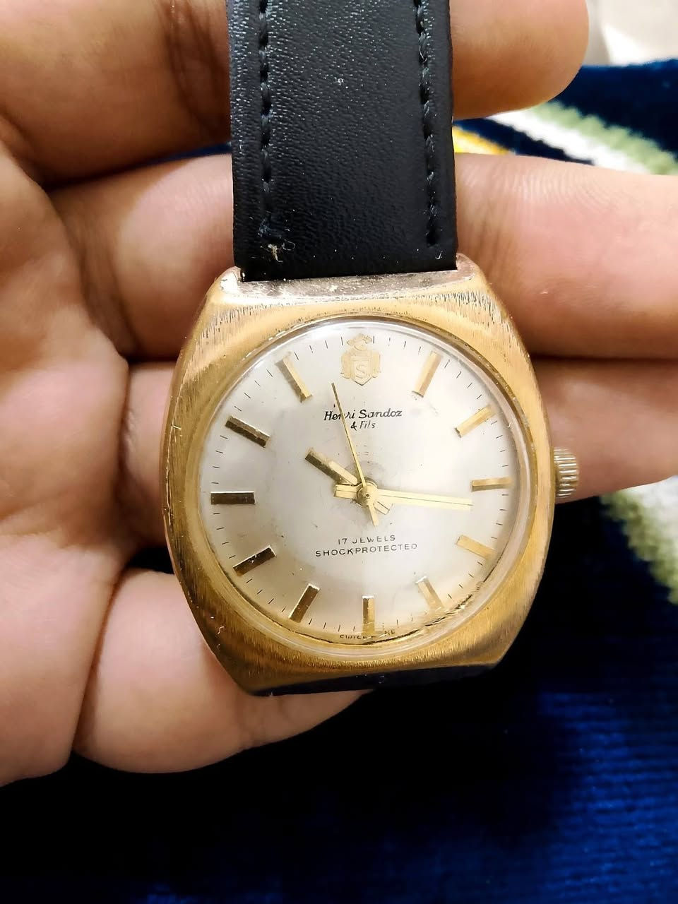 السلام عليكم كل ساعة وسعرها 
@إشارة


**إذا كنت صاحب هذا الإعلان وتريد حذفه لأي سبب، رجاءا أرسل رسالة إلى الدعم الفني**