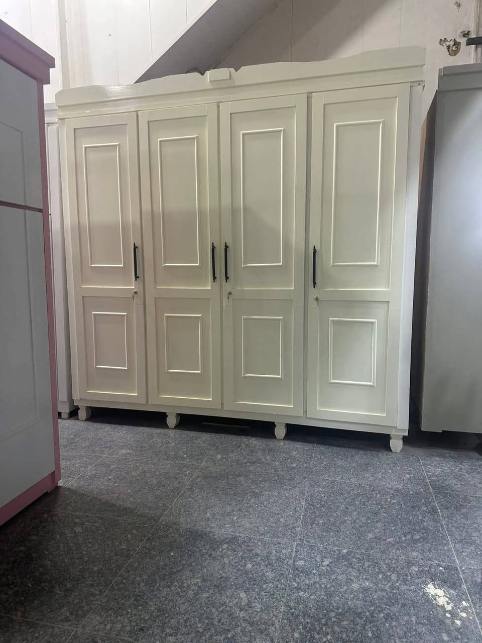كناتير جرابي بوفيات شغل درجة اولى صبغ حراري يوجد حسب طلب الزبون فقط توصيل الاتصال واتساب *********** ناصرية, ذي قار
