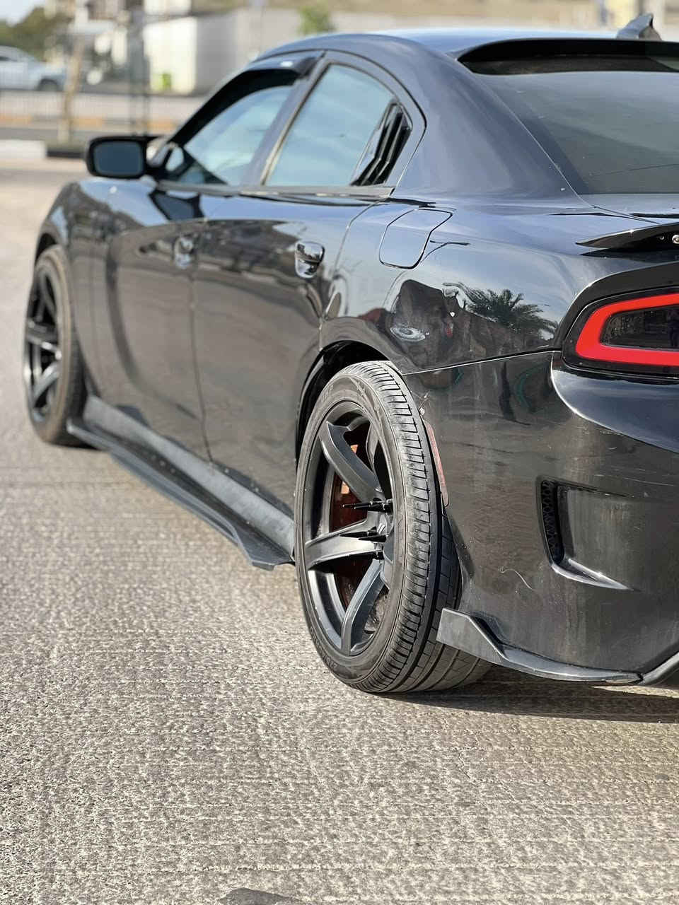 لسلام عليكم اخوتي❤️
بيع او مراوس 

جارجر GT فول عدا البصمة 

نسخة سوبر تراك باك

 GT PLUS - SUPER TRACk

المواصفات

وهم راح اكتب تفاصيل كاملة جوه

حادث خلفي بسيط  جاملغ خلف السايق وشويه من الباب 

الموديل :2019

العداد : 160 الف كيلو 

 الون اسود بلاك اديشن 

المحرك : V6.  3.6L .

المكان :النجف 

*

*سيارة باسمي رقم انكليزي شبه مميز 

🔴الاضافات:

ضايفلها دبات رموت (Ht power) صوتها كلش حلووو 
لحية امامية 
دفيوزر خلفي 
لحاية جانبيه 
تايرات تو سايز 
الاماميه 245
الخلفية 275

🔴المواصفات البقيه :

* كشافات الضباب زنون بلاديه

* حساسات . 

* شاشه كبيرة مع نظام ملاحة نفكيشن GPS . ابل كار بلي واندرويد اوتو

* الشاشة مع اوپشنات SRT . 

* ويل قياس 20 انج . 

* مقاعد جلد رياضية . 

وطبعآ مقاعد حضن كنتارا وجلد بالضبط مثل مال الديتونا

* مقاعد أمامية كهربائية عدد 2 . 

* ذاكرة لحفظ وضعيات الجلوس (ميموري) . 

* مقاعد أمامية تبريد وتدفئة . 

* مقاعد خلفية تدفئة . 

* تشغيل عن بعد . 

* ستيرن كهربائي . 

* تدفئة ستيرن . 

* محدد سرعة . 

* تلفون بلوتوث . 

* كاميرا خلفية .

* مرايا متحسسة للاضاءة العالية .

* كير شفتر بالستيرن . 

* دخول ذكي (بصمة) .
***********
