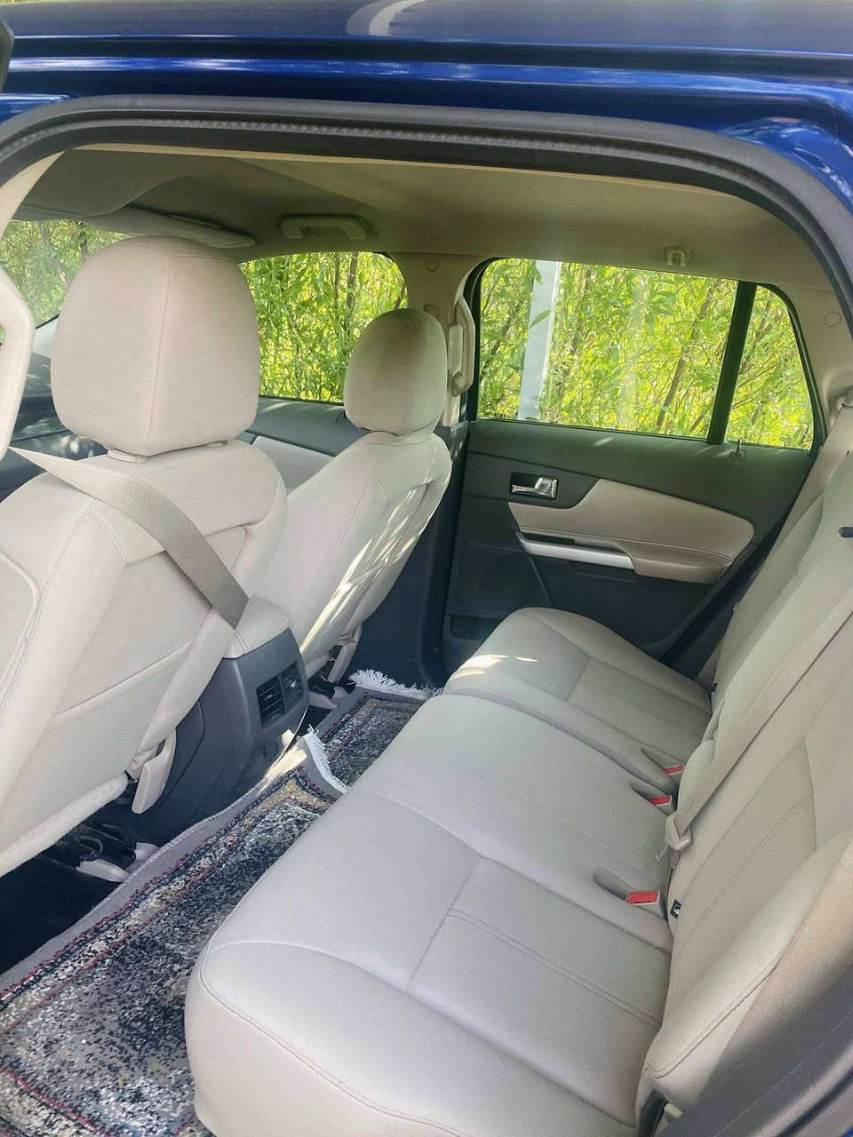 فرۆشتنی خێرا 📣👇🏻
نرخی 112 گەڵاوکەمێک مەجال
جۆری ئۆتۆمبێل 
[فۆرت ئیدیچ ]
[مۆدێل ٢٠١٣]ی شەریکەی نیڤا
سەیارەکە ئیخۆمانە ئی مەحرەز نیە
سەیارەکە نمونەیە لە جوانی و خاوێنی سفری هەولێرە یەک دەستە،وەکو ڕۆیشتن تەنها ١٠٩ هەزاری حەقیقی ڕۆیشتوە سەیارەکە هیچی نیە مەکینەی نەکرایتەوە و بەشەرت سپێری دانەبەزیوە نمونەیە لە جوانی 
ژمارەی خاوەن سەیارە☎️***********:[hidden information]
📌شوێن لە هەولێرە
گۆرینەوە ناکەین تەنهابۆ فرۆشتنە
ئەوەی مووشتەریە با تێل بکات هەموو 👆🏻زانیاریەکانم نووسیوە🤝🏻 أربيل, العراق
