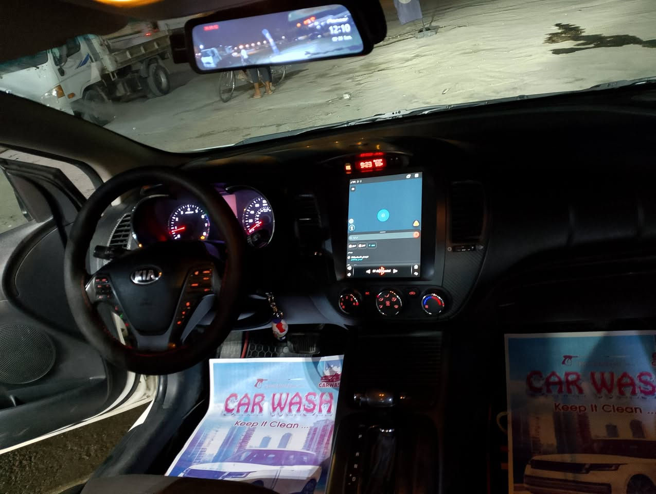 السلام عليكم
كيا فورتي 2014 كوبيه تك باب
رقم بغداد دولي هزه وسنويه وارقام جدد باسمي 
مكينه 2000 
سياره حادثه من أمريكا دعاميه اماميه فقط
وهنا سياره بيد بنيه نشخطت وطخات بسيطه نصبغ بيه 5 قطع صبغ بدون تبديل نفسهن صبغتهن ابيع حزام بس هي مو حزام 
ايرباكات كلهن شغالات
تكم قماره جنطه جاملغات خلفيه مابيهن شي 
لغود شواصي وحوض مكفولات 
كير ومكينه وصدر وتبريد وتدفئه جاهزات 
شاشه تيسلا طويله وكامره وحساس خلفي 
كامره اماميه وخلفيه مال تسجيل شارع
مري شفط اشاير بلمري 
3 انظمه قياده 
لايت زنون عالي ناصي 
تخم تاير ويل كب جديد 
صدر امامي خلفي جديد 
سياره جاهزه مابيه نقص 
مكانه بغداد الكرخ 
*********** 
السعر 85
