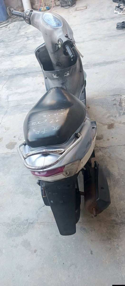 لبيع دراجه ماكس مكفوله كفاله عامه 
مكينه بلاد مامفتوحه  تجي تفحص 
شلعه معدله فول 
سعر 550 بيه  مجال مكاني حله شارع ٨٠ او مراوس حسب القناعه شراي يتصل ***********
