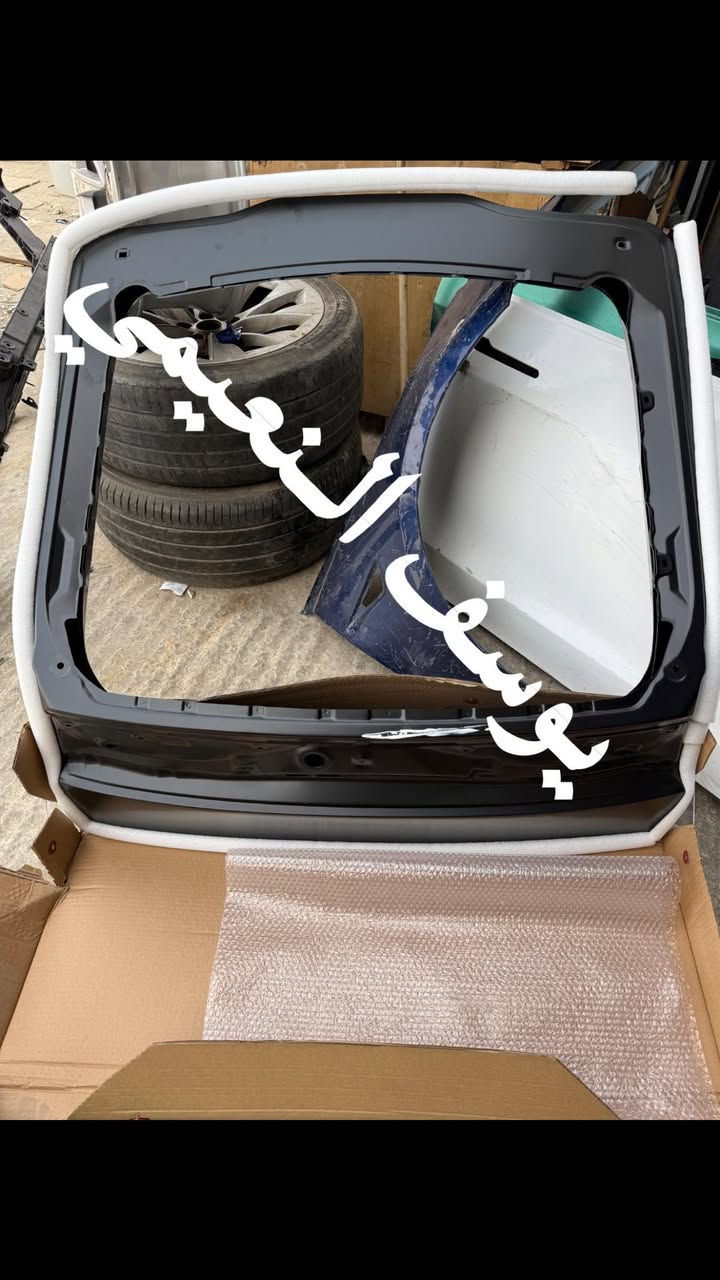 متوفر صندوق خلفي تيوتا بريوس موديل 2023_ 2025 
العنوان بغداد الشالجيه قرب ملعب نادي الزوراء 
السعر 350$ 
للاستفسار ***********
