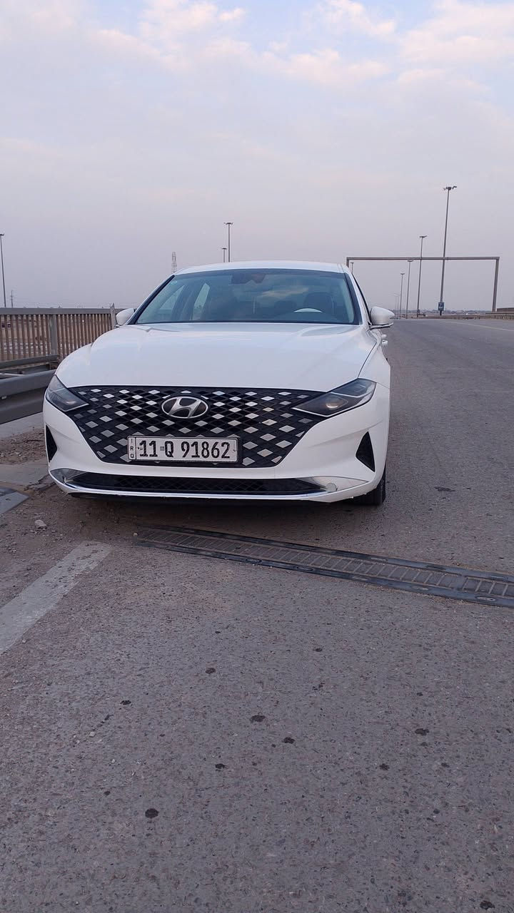 السلام عليكم
ازيره 22  غاز رقم بغداد بسمي داخل اسود  بيها قطعه بخ من كوريا مواصفاته معروفه ماكو داعي اكتب الجنايه ايعرفون بيع او مراوس حسب القناعه اتصل وبيك خير ودلل  ***********  مكاني ديوانيه
