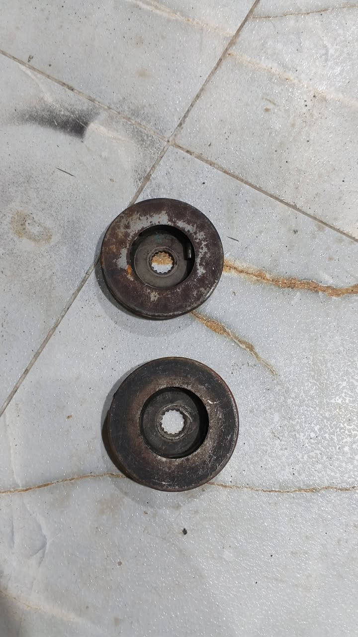 غراض للبيع كله شغاله 

كزوز رياضي فقط كاص البوريه وماخذه

جوزه شغاله 

لايت زنون عالي وناصي شغال

راجز مال تفصيخ اثنين

كابريته 

غراض تفصيخ


**إذا كنت صاحب هذا الإعلان وتريد حذفه لأي سبب، رجاءا أرسل رسالة إلى الدعم الفني**