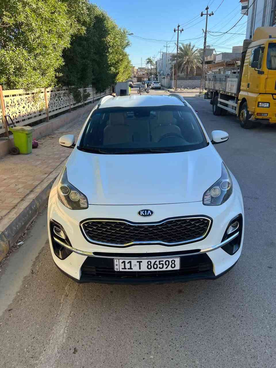 سبورتج خليجي موديل ٢٠٢٠
ماشيه ٧٧الف
جنطه كهرباء وبصمه وتشغيل عن بعد
داخل جلد 
مري كهرباء وحساسات اماميه وخلفيه وشاشه جبيره كار بلي السكن بغداد الغزاليه السعر ١٩٣ وبيها مجال بسيط بسمي تحويل مباشر تليفون ***********
