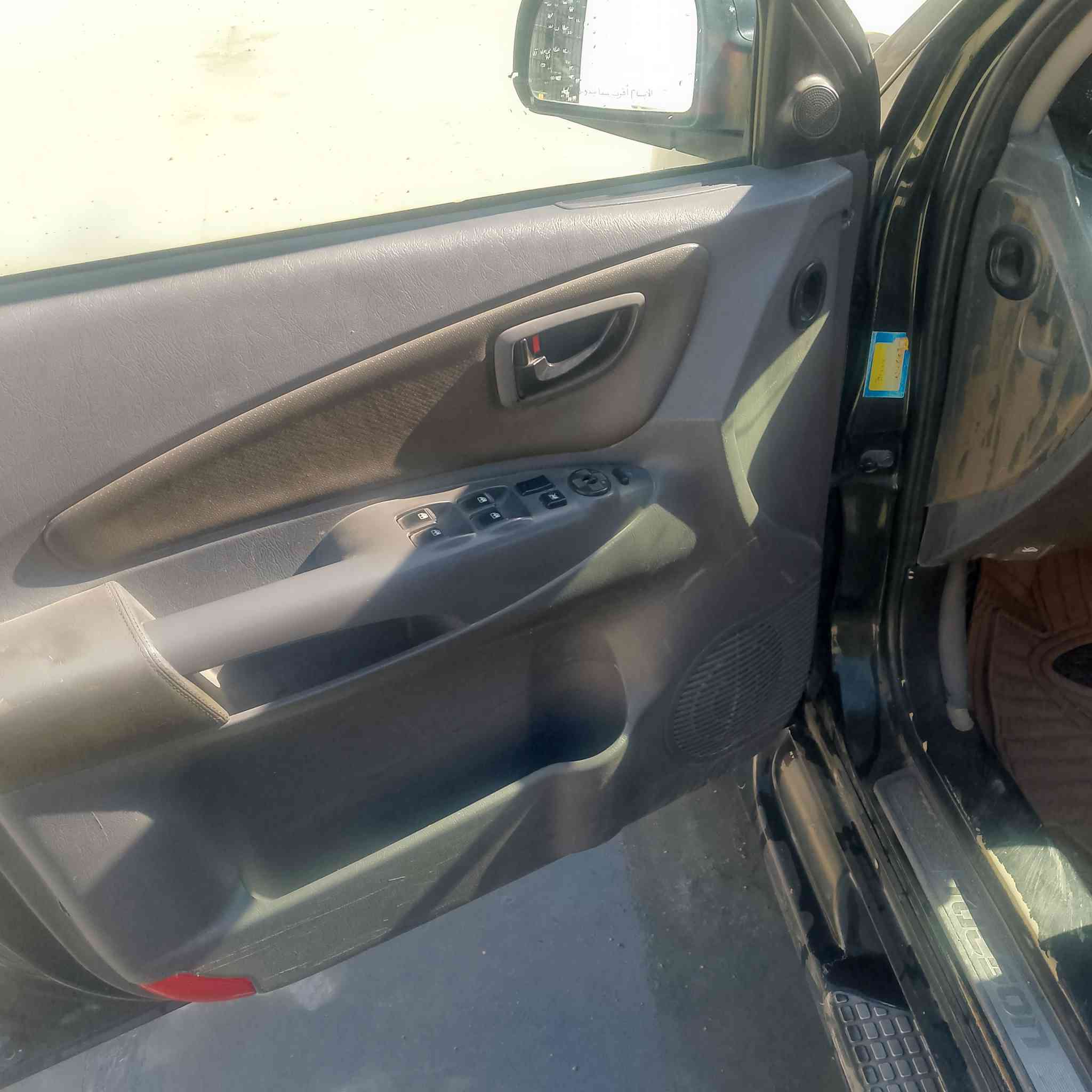 توسان خليجي 2007تدفهه وتبريد مكينه 2000خير من الله فور ويل السياره لونه جارد بدون صبغ بدون ضربه  مكاني بغداد الغزاليه***********
