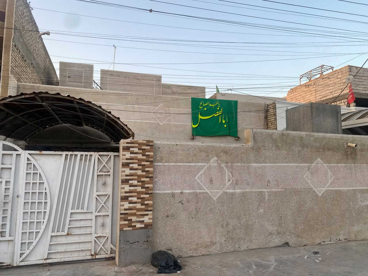 السلام عليكم

🏡 بيت للبيع في العبيدي 🏡

📍 الموقع: العبيدي / شهداء العابد قرب ثانوية العابد

✅ ملك صرف

✅ مساحة الدار: ٢٠٠ متر

🔹 ٣ غرف نوم

🔹 استقبال

🔹 هول

🔹 مطبخ

🔹 ٣ حمامات

🔹 ٤ سبالت جداري

📞 للاستفسار والتواصل:

***********
