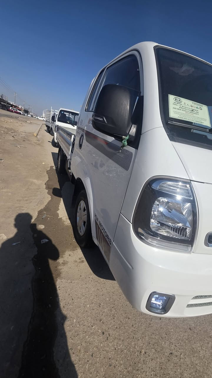 سلام عليكم كيا للبيع موديل2021 كفاله كير محرك اكسن رقم بغداد سنويه لل 27 السعر 137 ب  بيها مجال رقم الهاتف ***********
***********
