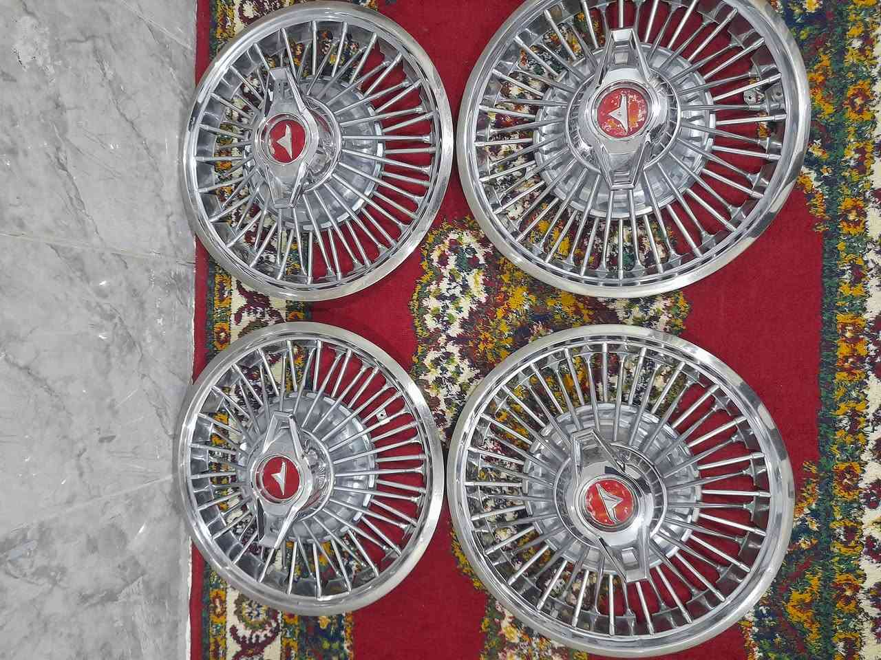 سلام عليكم 
كبات موستنك شاخه اصليه 
نضافه ٩٩ب% 
السعر ٧٢٥وبيه مجال 
مكاني كوت 
***********
