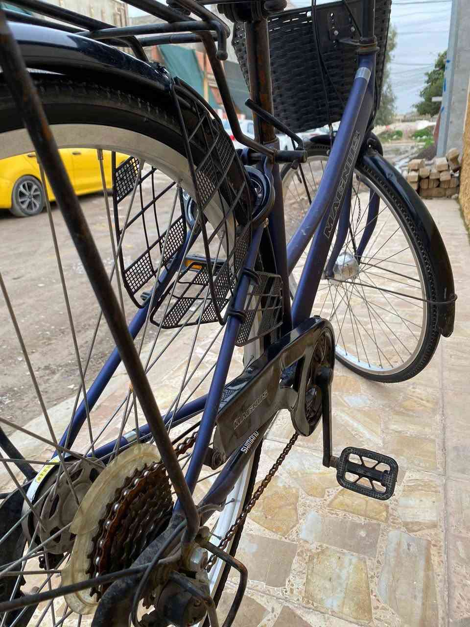 للبيع
بايسكل عبدالحليم حجم 27 
مستخدم شهر مال شحن 
النظافة فول ما ناقص شي 
السعر 100 ما بي مجال شراي تعال خاص


**إذا كنت صاحب هذا الإعلان وتريد حذفه لأي سبب، رجاءا أرسل رسالة إلى الدعم الفني**