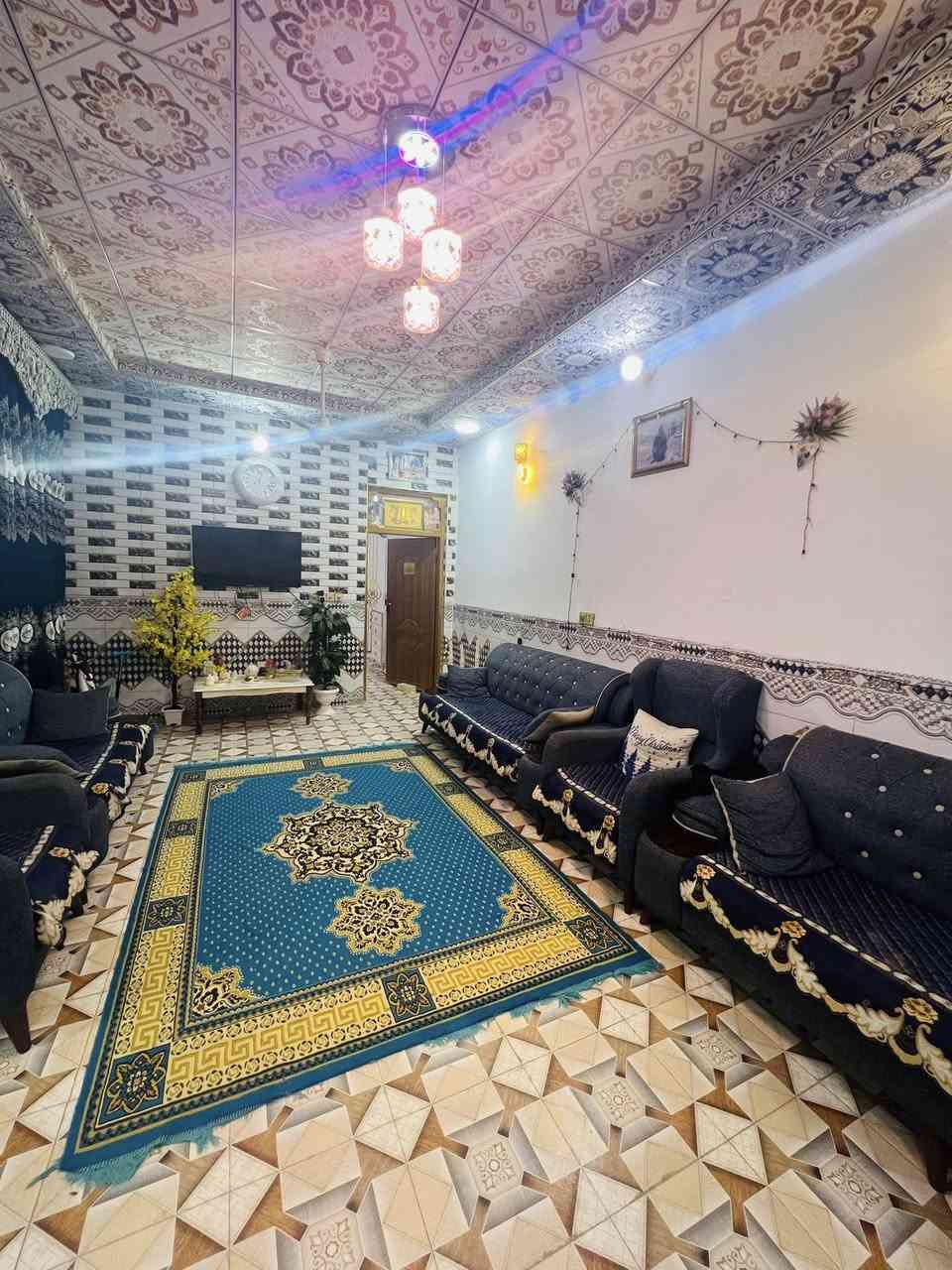 سلام 🙋‍♂️ عليكم
يقدم  عالم العقار دار ١٠٠م مربع 
جديد بسعر مغري جدا دار متكامل بناء جديد كامل المواصفات والخدمات
وكهرباىيات 

#دار_مساحه_١٠٠_م 

طابو زراعي سند ٢٥ صرف دار جديد متكون غرفة وصالة ومجموعة صحيات ومطبخ واستقبال بخريطة متناغمة جدا
بناء جديد 

العنوان: النجف الاشرف_ #ملحق  قريه الغدير الثاني عامود ٣١٧ مجاور مدرسه أولياء الصالحين قريب جداً ع شارع الصب 
 السعر  مناسب جداً ب ٣٩ 💥💥💥
بناء ممتاز 
بناء ممتاز درجة اولى خريطة جميلةجدا وبناء ع وفق المود الحديث 
اي استفسار او اتصال يرجى التواصل عبر الارقام او المراسلة عبر الواتساب:
*********** 📞📞
***********📞📞
