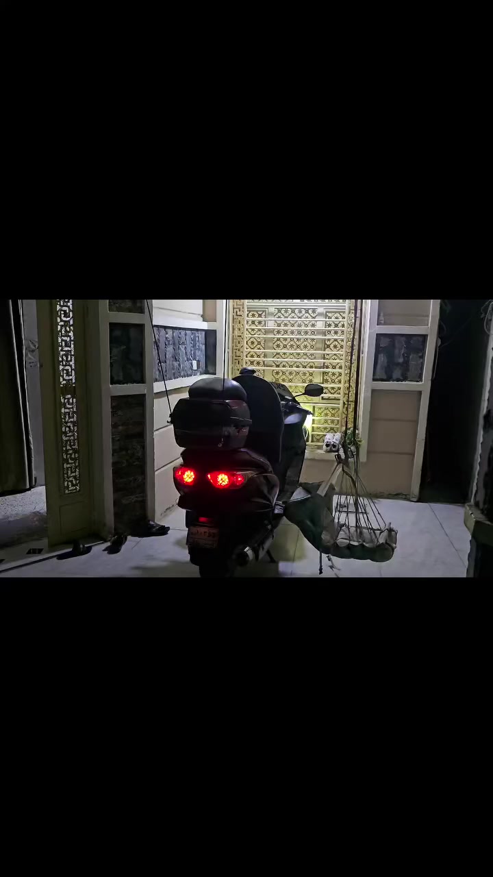 سلام عليكم للبيع دراج فورزا ٠_٨
دراج خير من الله كامل مابيه نقص 
حساس ستان بصمة كهربايات كامل 
العنوان بعقوبة ديالى 
رقم الهاتف *********** 
السعر ٨٥٠ وبيه مجال للطيبين ❤️
