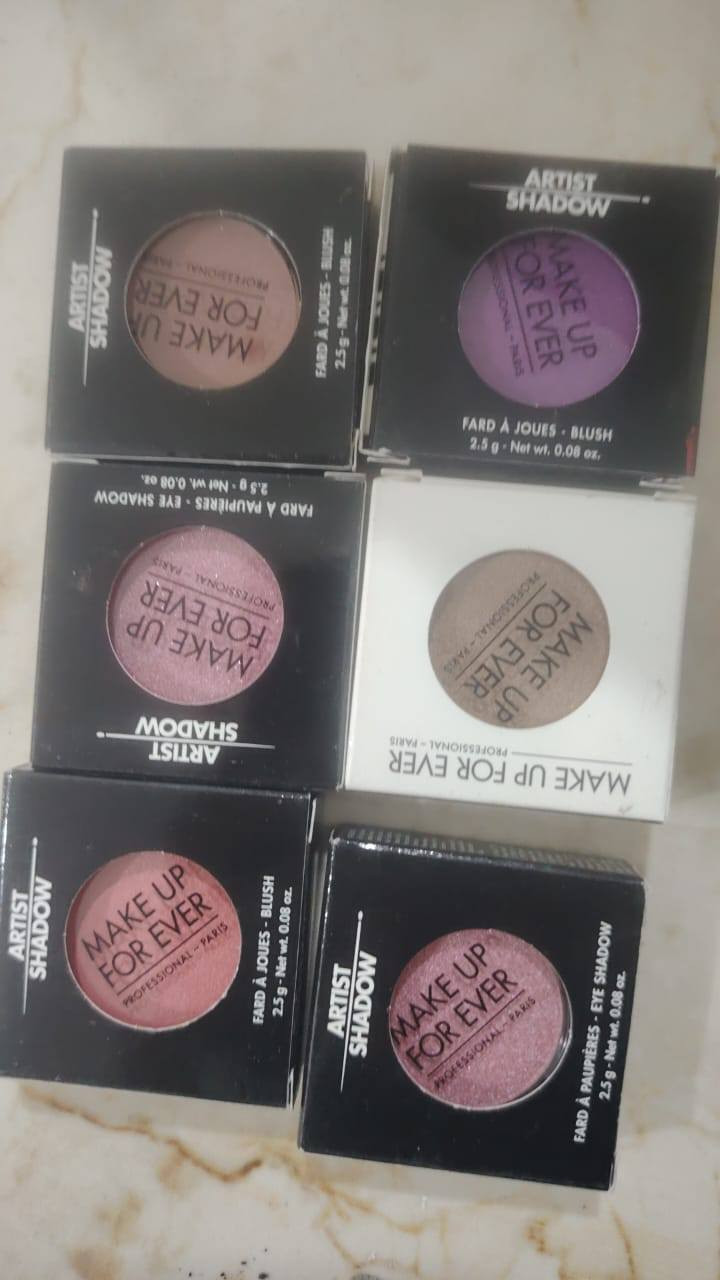 ماركات اصليه شرط  كل قطعتين ب3اقل شي  15قطعه ابيع. واذا تريد أكثر. يكون السعر انسب ياطيبين


**إذا كنت صاحب هذا الإعلان وتريد حذفه لأي سبب، رجاءا أرسل رسالة إلى الدعم الفني**