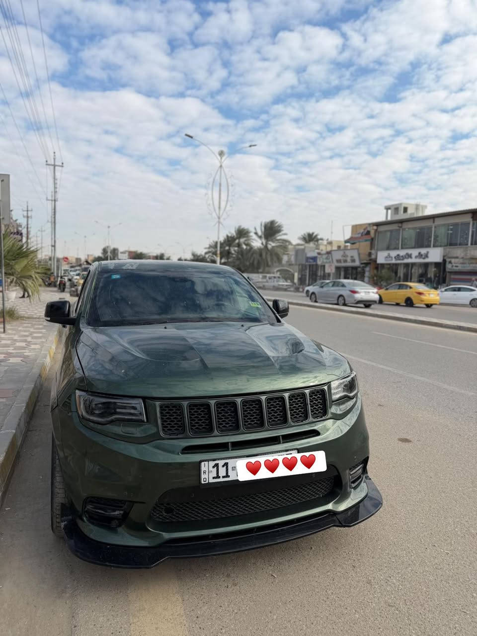 السلام عليكم
جيب شيروكي 2018 رقم بغداد تغير لون 
جاهزه للاخير كير محرك حدادية تبريد
ولا كلوب مشتغل بدشبول وتخم تاير صار يومين شديت الها جديد

ماشيه 83.000 ميل 

السعر خاص متواجد 
مكاني ناصرية♥️

***********
