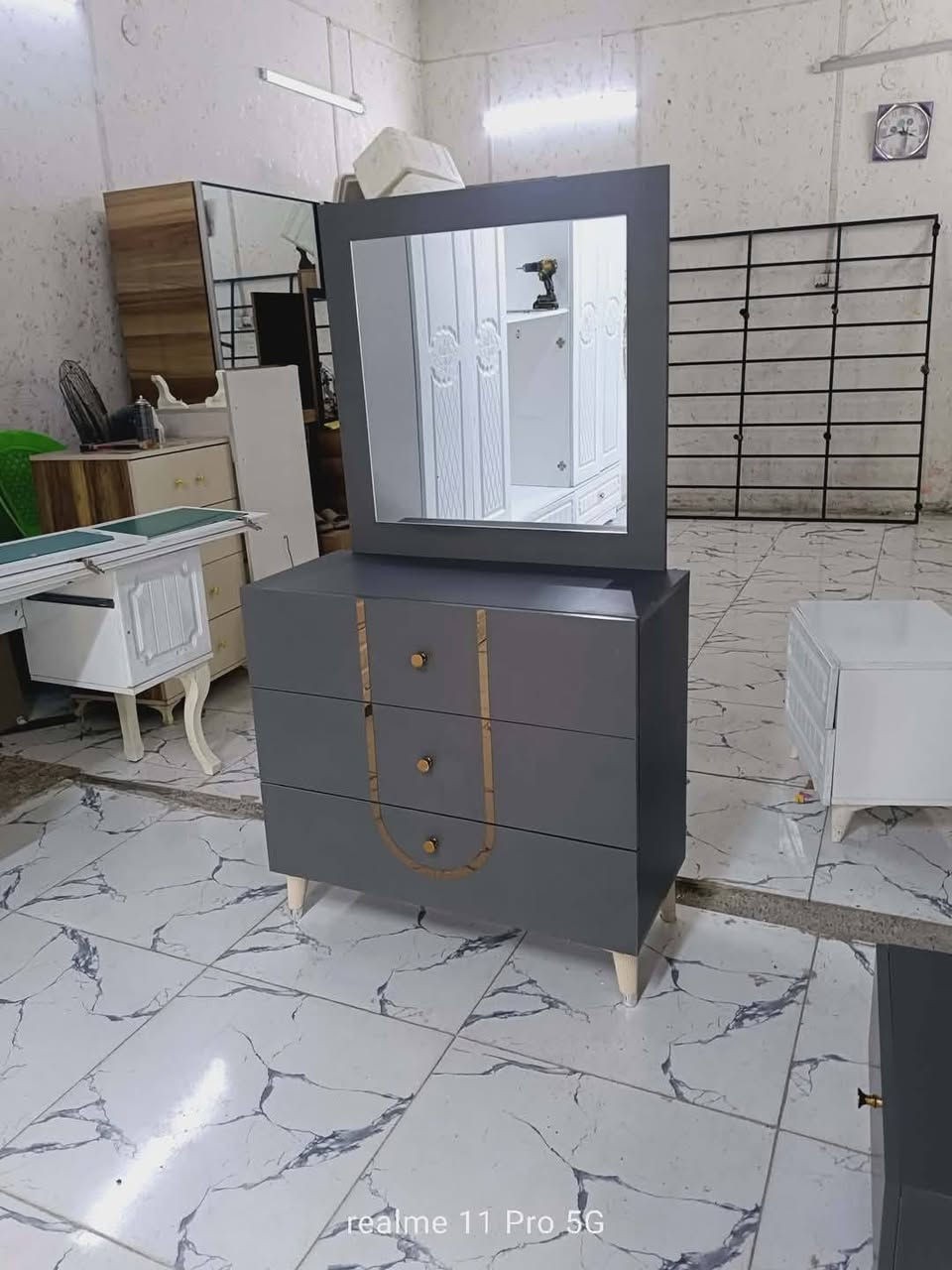 غرفة نوم تركي مستخدم 
 نضافة95/💯
عدد القطع / 5 
نضام / أبواب 💢 
سعر 475
شد ونقل داخل بغداد مجاني🚛
يوجود توصيل محافضات


**إذا كنت صاحب هذا الإعلان وتريد حذفه لأي سبب، رجاءا أرسل رسالة إلى الدعم الفني**