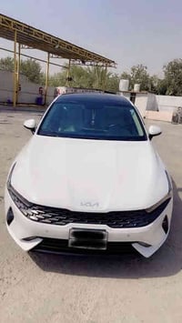 (سلام عليكم) كيا k5 ( خلجي  )  شركة نيم فول واحد على واحد  موديل2022 ر...