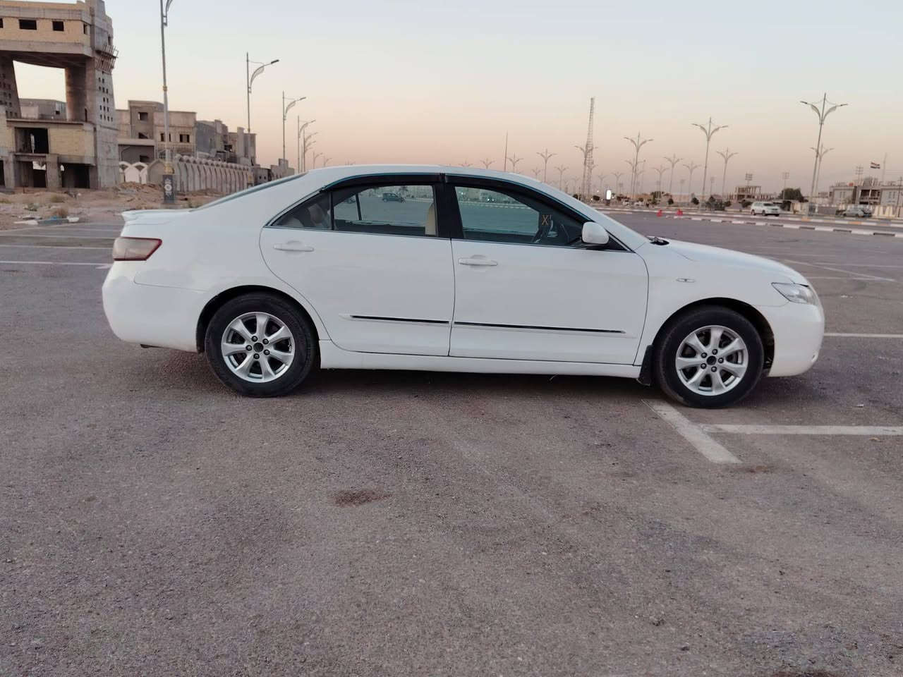 سلام عليكم سياره نوع كامري موديل 2008خليجي فول موصفات فتحه حساسات تحكم ستيرين مري شفط كير مكينه تبريد حداديه تخم تاير خير من الله بيه قطعتين صبغ كلير لباقي كفاله سياره مال بيت جديده السعر 89 وبيه مجال حك جيه رقم الهاتف ***********
