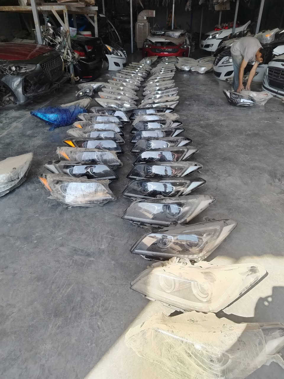 الله مصلي على محمد وآل محمد
(عرض خاص على جميع الايتات)
الموديل الحديث والقديم
العنوان الديوانيه التقيه الثالثه ***********
متوفر خدمه توصيل إلى جميع محافظات العراق
