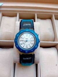 بسم الله الرحمن الرحيم تحيه طيبه للجميع ♥️  للبيع ساعه سواتش الصنع سوي...