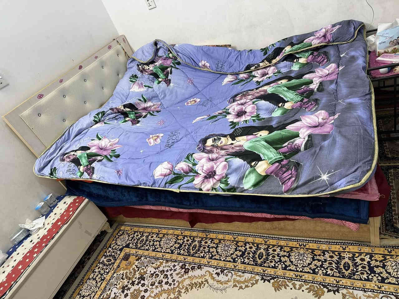 السلام عليكم غراض بيت للبيع كلمن و سعره للاستفسار اكثر للاتصال على رقم ***********
