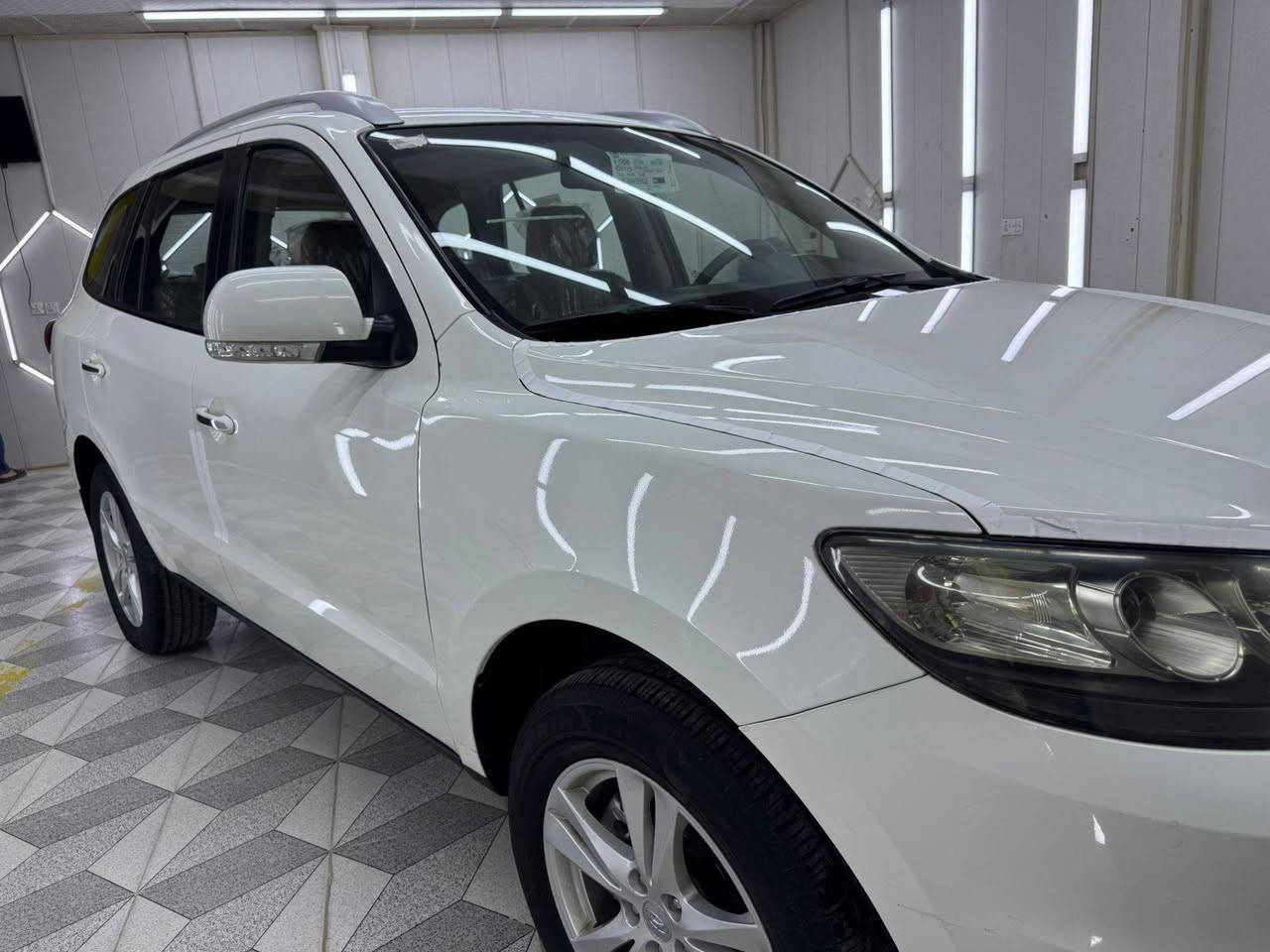 هونداي سنتافي 2011 خليجي
مكفوله سونار مرفق / حجم المحرك V6 3500
 فول مواصفات
كشن كهرباء تحكم ستيرن فحته سبعه راكب 3قطع تبريد
تحكم ستيرن ماشيه 170
سعر 165 وبيها مجال بسيط
مكاني حله شارع ٨٠
م/***********
