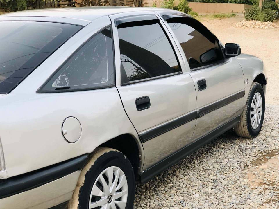 ئؤبل فيترا مؤديل 1991سةليت تؤماتيك بي خايس عولوج مةكينة 20 4تاي نوي لةسةرة،*********** كويسينجاك, أربيل
