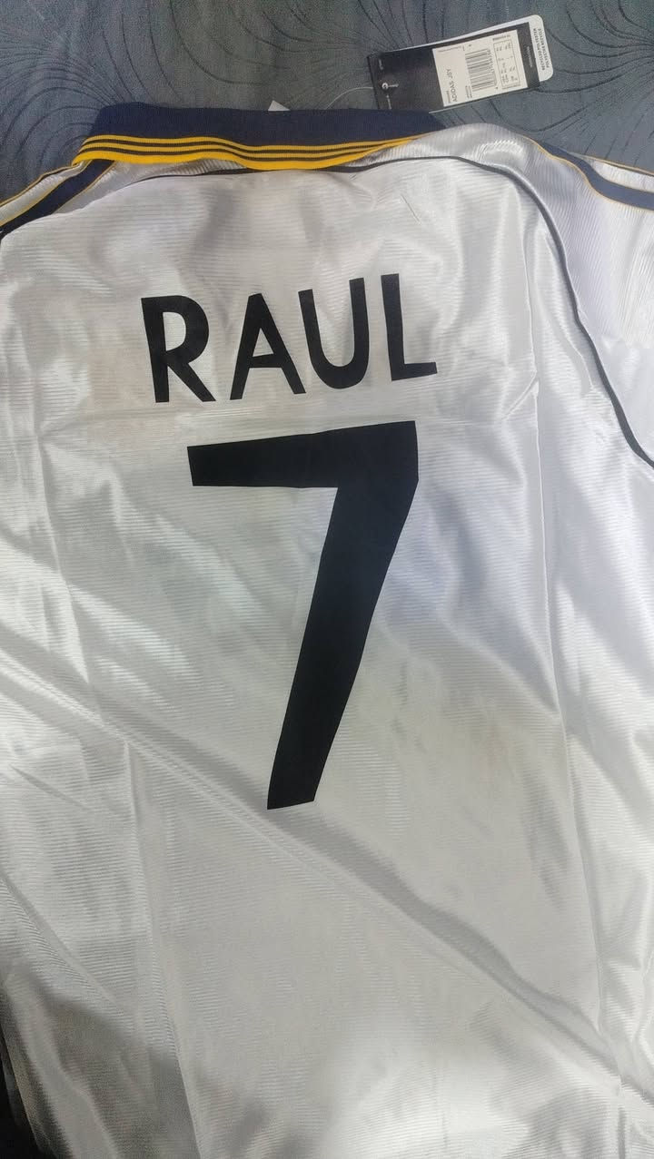 بضاعة حلوه ومرتبة وماركات كم موجود في الصوره الس يعجبك علق بتم او راسلني خاص
التوصيل موجود


**إذا كنت صاحب هذا الإعلان وتريد حذفه لأي سبب، رجاءا أرسل رسالة إلى الدعم الفني**