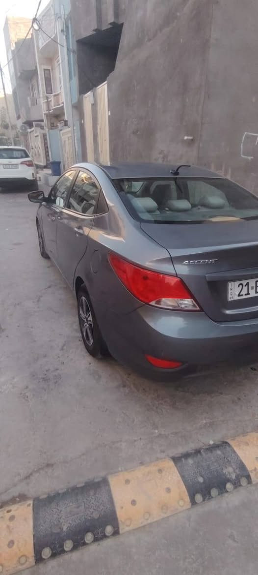 سلام عليكم شباب
اكسنت موديل ٢٠١٧ رقم سليمانيه شرط التحويل 
 قطعتين صبغ جاملوغ وبنيد وارد امريكي السياره جاهزه وخير من الله
كير مكينه تبريد صدر كله فووول السياره نصبته تخبل احله من الصور جاهزه مذب عليه الف
سعرها ٨٣ وبيه مجال بسيط
***********
