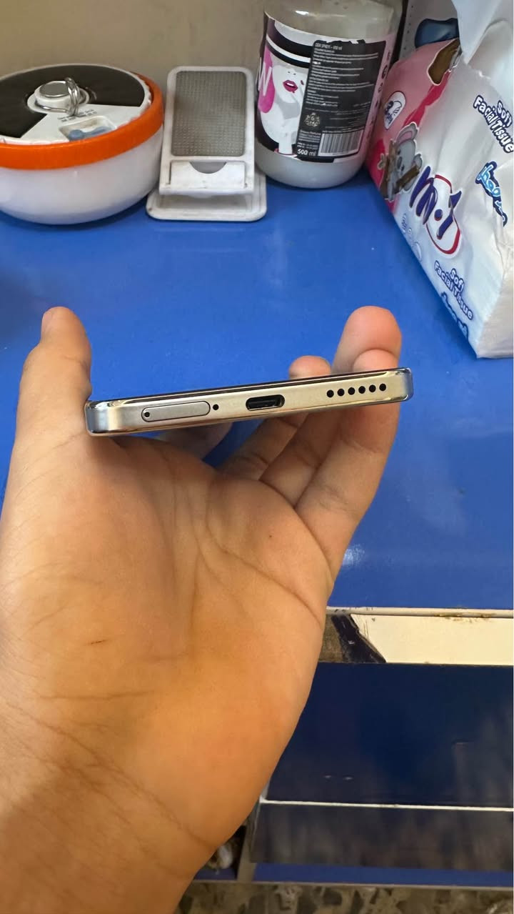 هواوي نوفه 10اس اي
للبيع او مراوس ذاكرة 256 عشوائيه 8+5 
جهاز نضيف ومداخل تصيلح انضف من صور مكاني بغداد الشعله الخطيب زراعي سعرة 140 وبي مجال بصيط *********** بغداد, العراق
