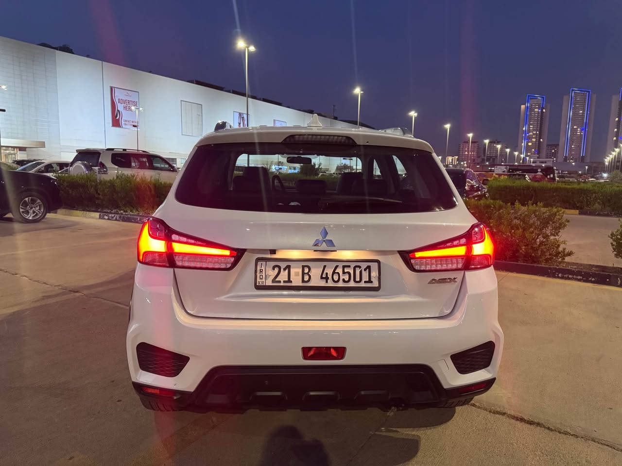 ميتسوبيشي ASX موديل ٢٠٢٢ للبيع فئة (SUV) جديدة مكفولة من الدعامية للدعامية(من الصبغ او البارد او الشخط) گير و محرك وصدر (مكفولات)فول مواصفات: محرك (٢.٠) تنفس طبيعي،گير أوتوماتيك +سبورت ،فتحة سقف،لايتات ليد عدسة بلادي متحرك+بك لايت ليد،كشنات جلد،شاشة كبيرة+كاميرا، اير باكات ٨، بصمة ،تحكم ستيرن ،السيارة جديدة وعلى وضع الشركة ماشية ٣٠ الف كم فقط على أيدي من الشركة (صفر كم اخذتها واني رقمتها)
السعر المطلوب (١٧٠ورقة) وبيها مجال بسيط الاتصال على الرقم:*********** السليمانية, العراق
