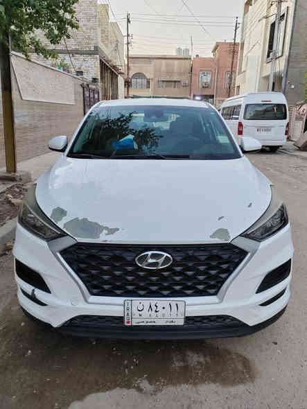 توسان ٢٠٢٠ وارد امريكي حادث جدا بسيط بجم كبس بدون  ايرباك  ومصلح على كد الضرر محرك ٢٠٠٠ GDi بلادي مملعوب بيها ماشية ٥٣  بسمي اني ستوردتها وعلى ايدي نظيفة بيها تكشير بل بنيد مواصفات عادية السعر ١٦٥ مكاني بغداد الشعب ***********. مكلف بنشرها اتصال على راعيها فقط
