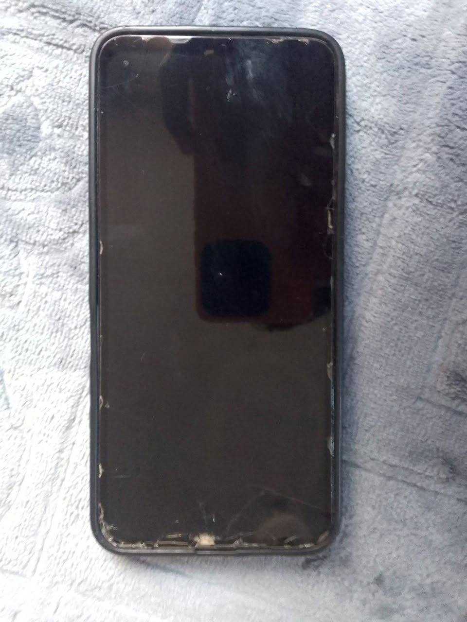 هواوي y9s
ذاكر 128
رام 6
ببجي 30فريم
،(ملاحضة) مبدل شاشة وبطارية. 
السعر، 75


**إذا كنت صاحب هذا الإعلان وتريد حذفه لأي سبب، رجاءا أرسل رسالة إلى الدعم الفني**