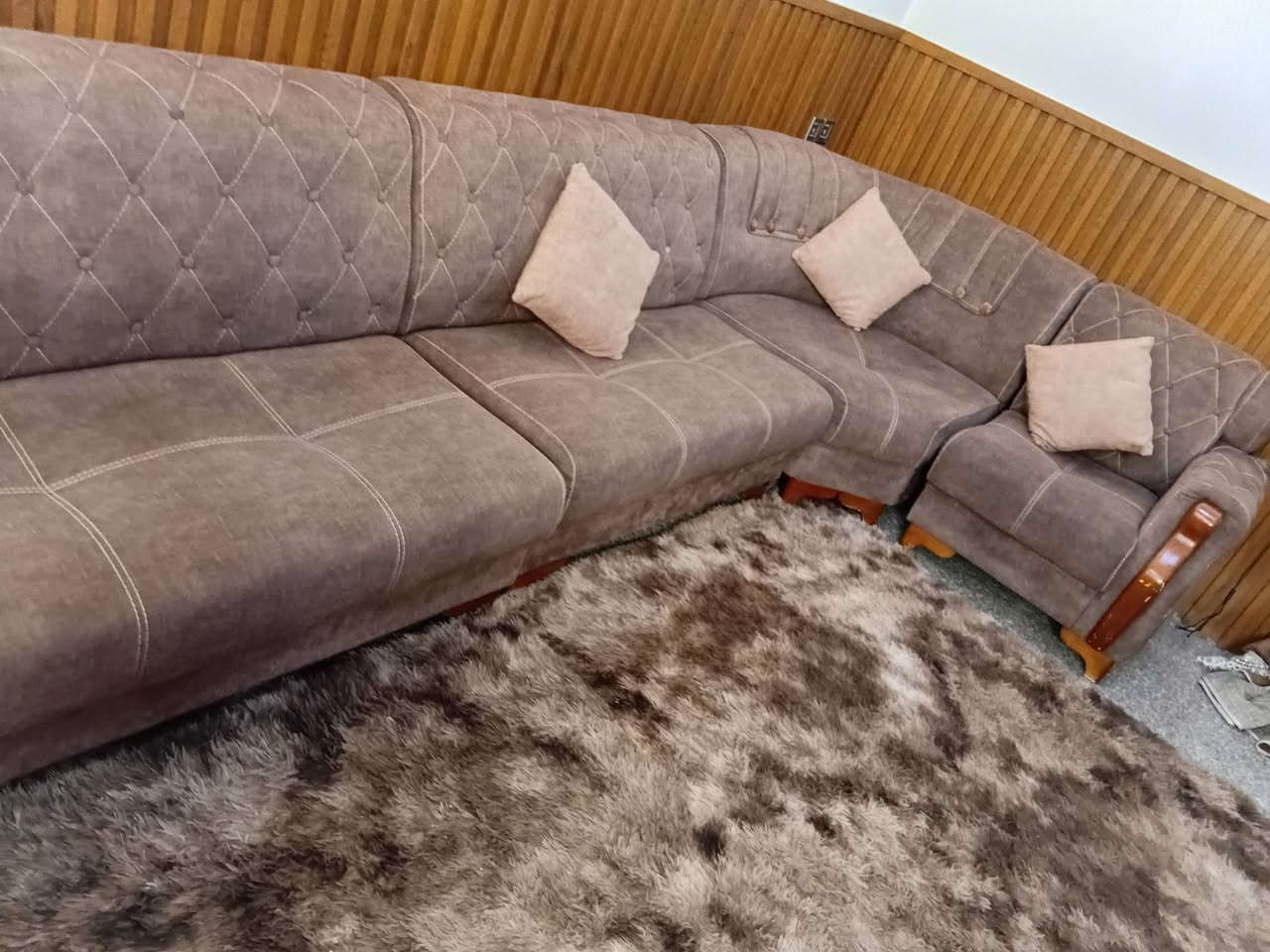 اثاث مستعمل نظيف للاستفسار التواصل على هذا الرقم ***********
